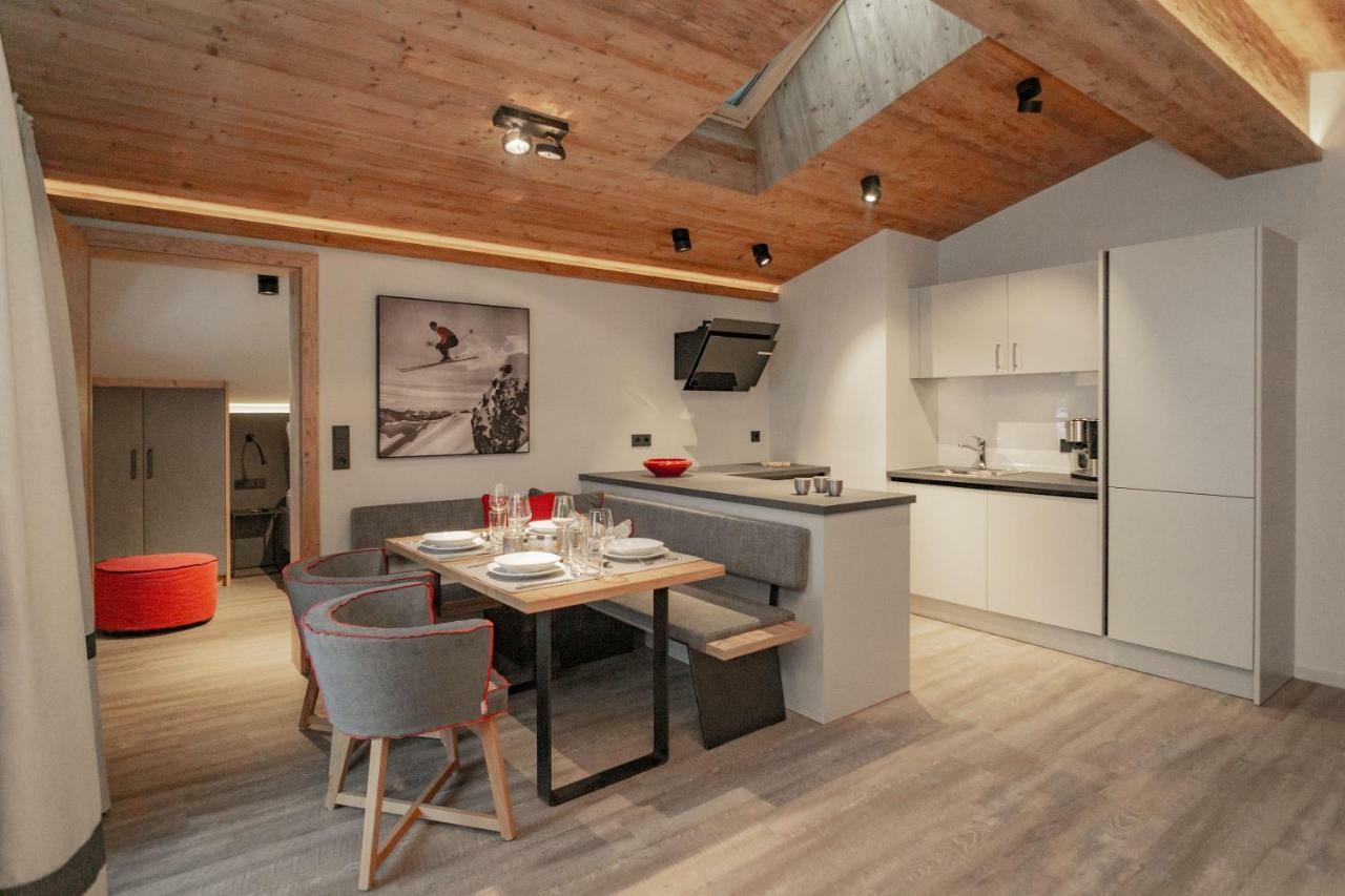 Appartements Erwin & Eleonore Huettl - Penthouse Neukirchen am Großvenediger エクステリア 写真